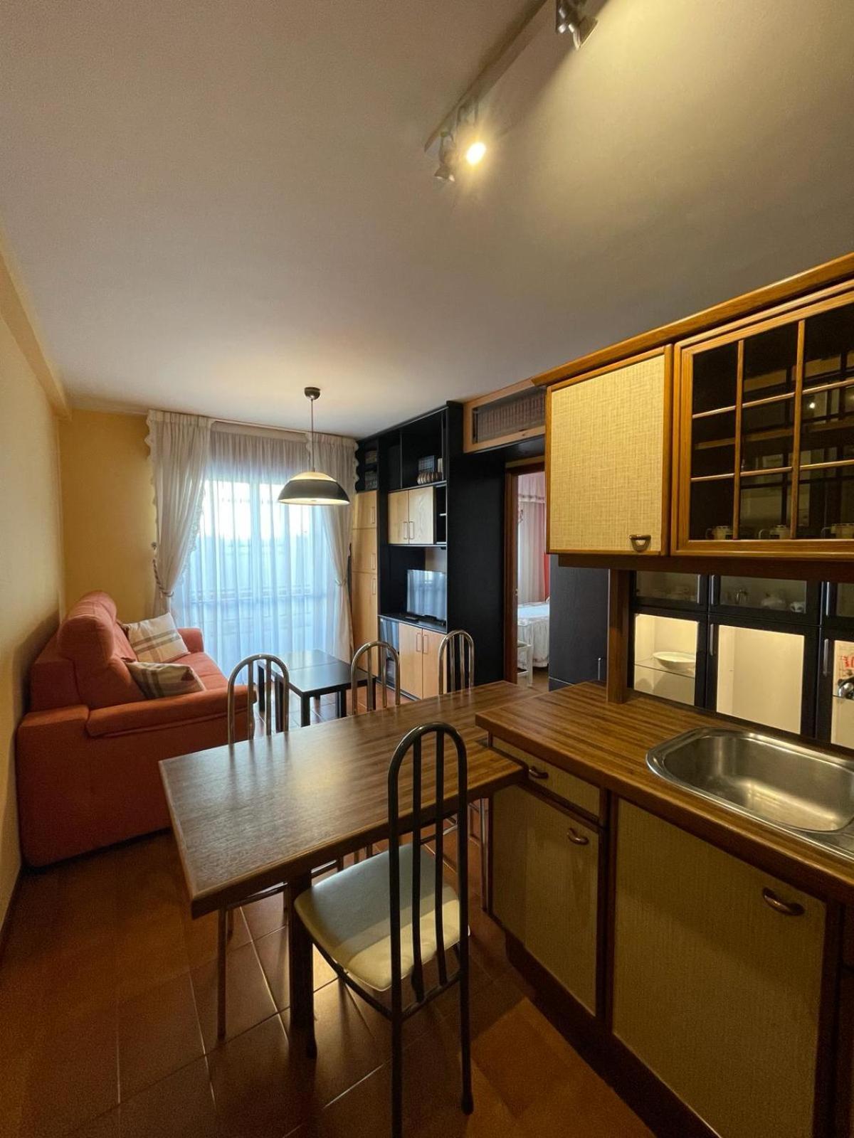 Apartamento Curros Enriquez 캄바도스 외부 사진
